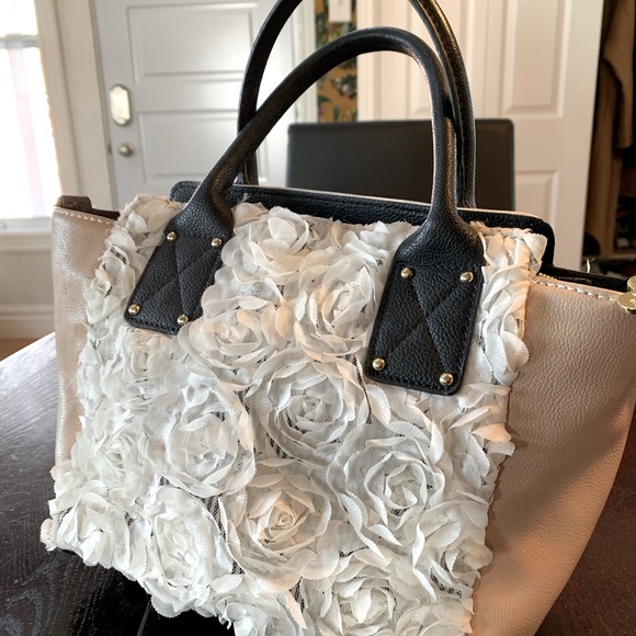 Small shoulder bag, light pink and with. - Picture 1 of 4